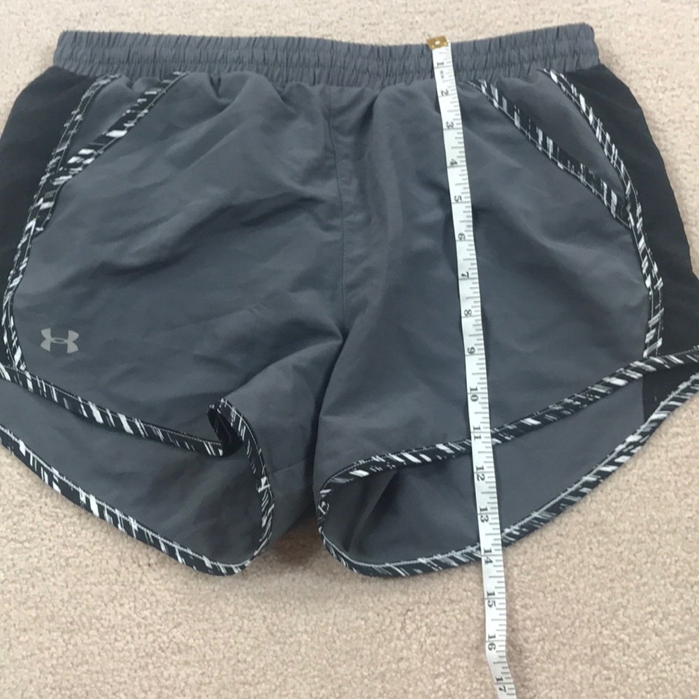 Under armour shorts - Picture 2 of 8